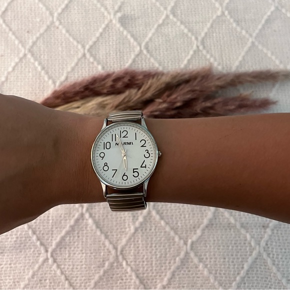 Chunky Vintage‎ Silver Bracelet Watch - Picture 2 of 8